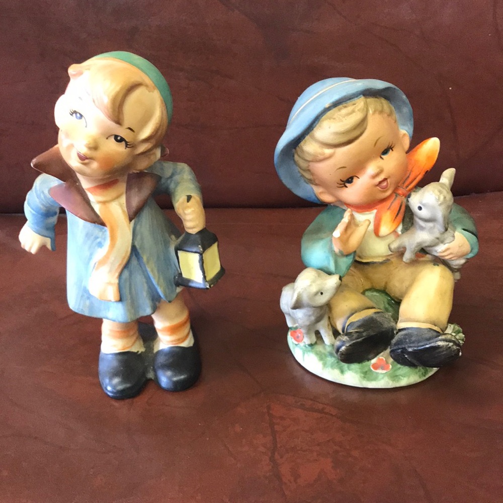 2set Figurines